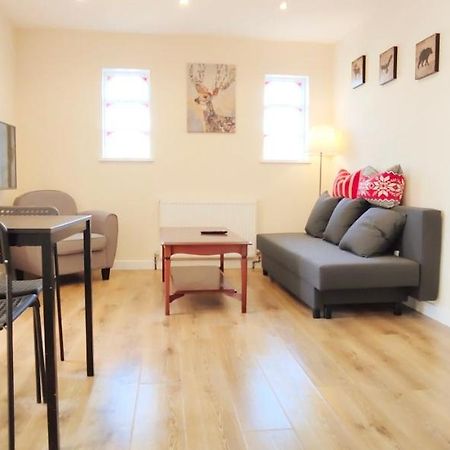 Apple Garden B-5 Apartman London Kültér fotó