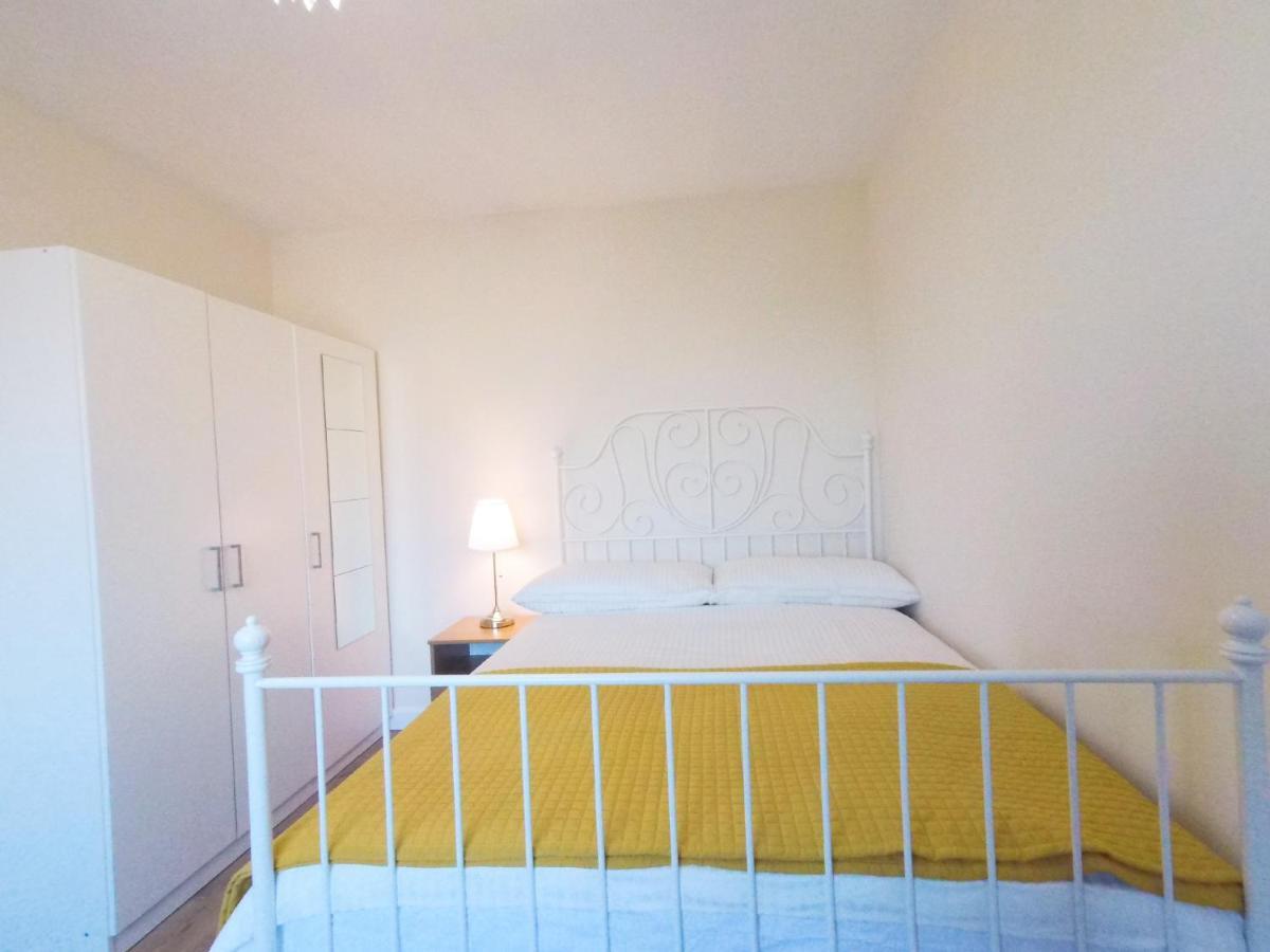 Apple Garden B-5 Apartman London Kültér fotó