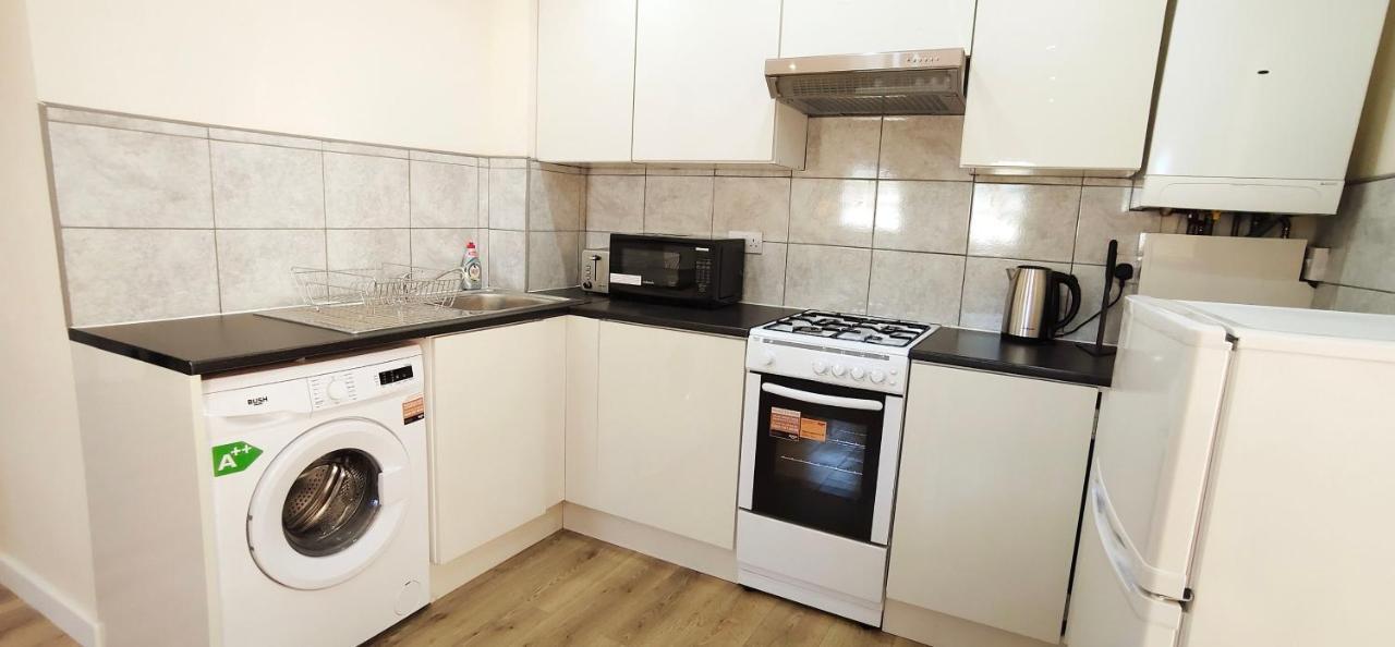 Apple Garden B-5 Apartman London Kültér fotó