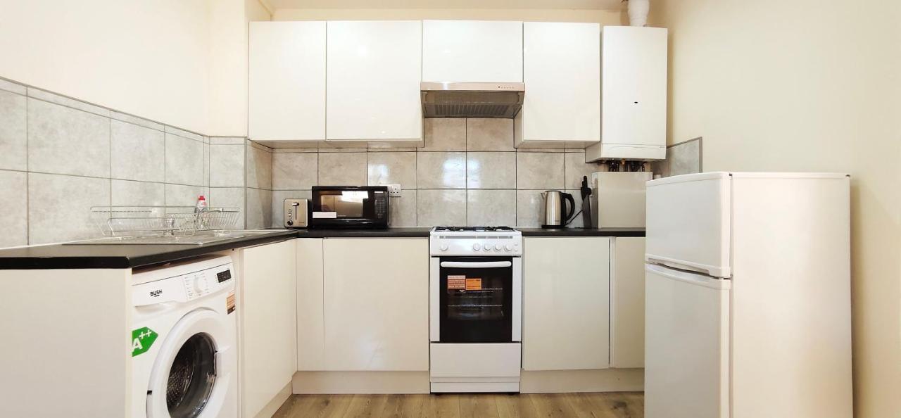 Apple Garden B-5 Apartman London Kültér fotó
